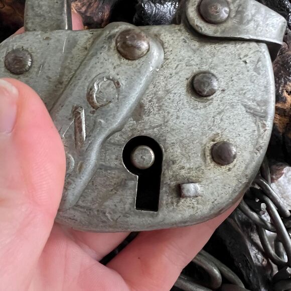 Canadian National Railway CNR RR Steel Lock with Chain - Picture 4 of 9